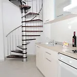 Du Lux *
